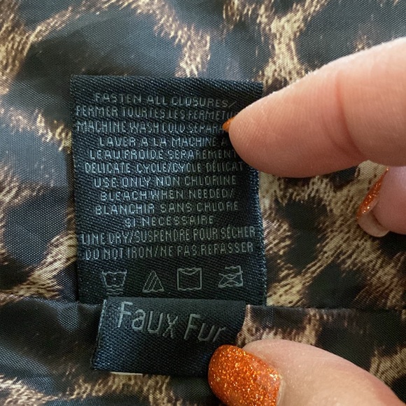 Madden Girl women’s soft faux fur black coat animal print lining snap closure - Picture 13 of 17